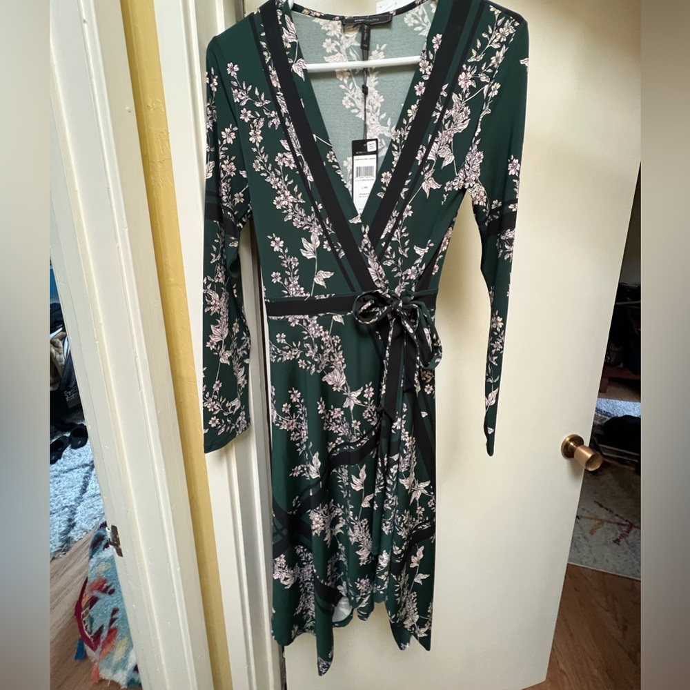 BCBG MAXAZRIA wrap dress with floral print details. Size XS unworn with tags